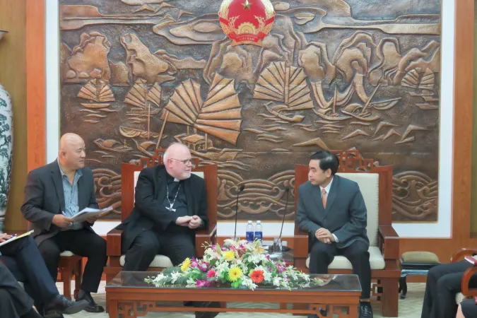 Der Präsident der Vaterländischen Front Vietnams, Nguyen Thien Nhan, im Gespräch mit Kardinal Reinhard Marx. 