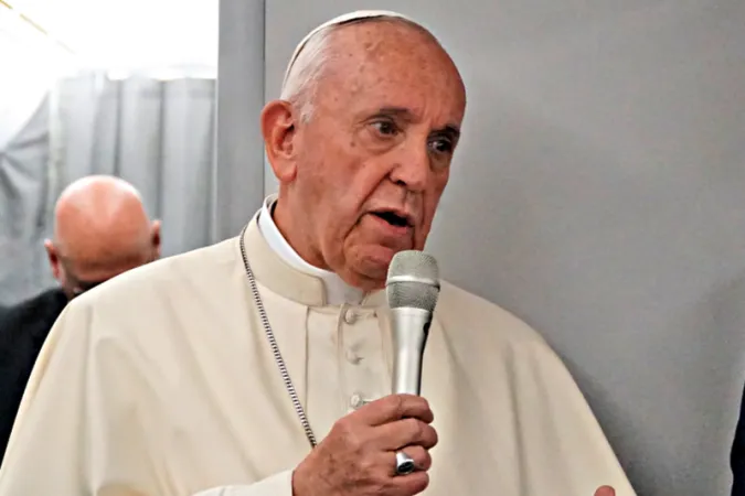 Papst Franziskus an Bord des Fliegers von Panama nach Rom am 27. Januar 2019