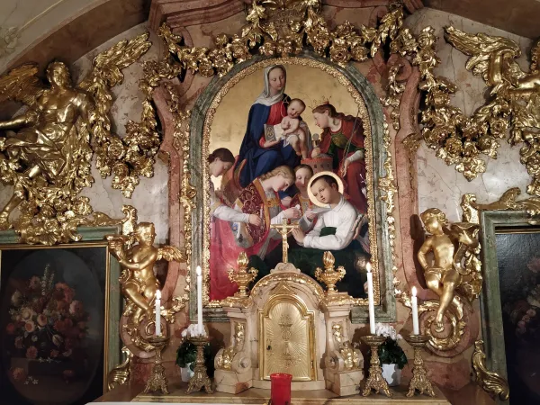 Der Altar der Stanislaus-Kostka-Kapelle in Wien