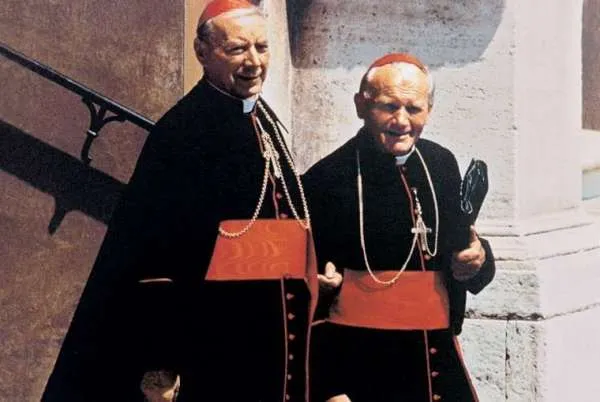 Kardinal Stefan Wyszyński mit Kardinal Karol Wojtyła, dem späteren Papst Johannes Paul II.