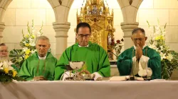 Pater Miguel Márquez OCD (Mitte) / ocdiberica.com