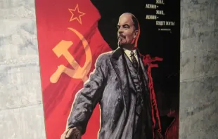Kommunistisches Poster mit Wladimir Lenin. / Dennis Goedegebuure via Flickr (CC BY-ND 2.0)