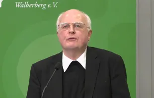 Karl-Heinz Menke / screenshot / YouTube / Institut für Gesellschaftswissenschaften Walberberg