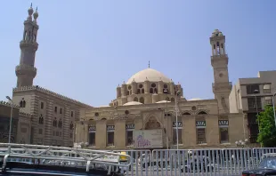 Die Moschee und Universität in Kairo / Tentoila via Wikimedia (Gemeinfrei)