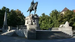 Kaiser-Wilhelm-Denkmal auf dem Stuttgarter Karlsplatz / MSeses / Wikimedia Commons (CC BY-SA 3.0)