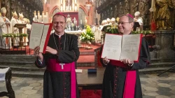 Erzbischof Tadeusz Wojda und Bischof Georg Bätzing / Deutsche Bischofskonferenz / Rafael Ledschbor
