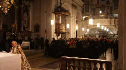 Christkindlandacht mit Bischof Rudolf Voderholzer am 24. Dezember 2019 / Veit Neumann / Bistum Regensburg