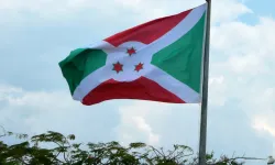 Flagge Burundis / Seeds Scholars