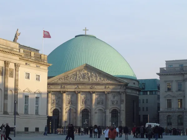 Die St. Hedwigs-Kathedrale in Berlin