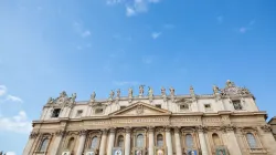 Die Fassade des Petersdoms mit den neuen Heiligen am 14. Oktober 2018 auf dem Petersplatz / Daniel Ibanez / CNA Deutsch