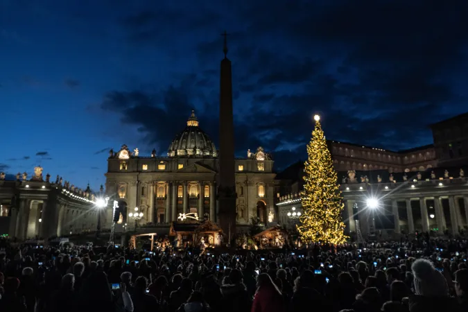 Adventliche Vorfreude auf Weihanchten: Großer Andrang auf dem Petersplatz am 5. Dezember 2019