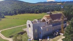 Keine Ruine, sondern ein neues Kloster im Aufbau: Notre-Dame de Donezan / https://abbaye-donezan.fr/notre-projet/