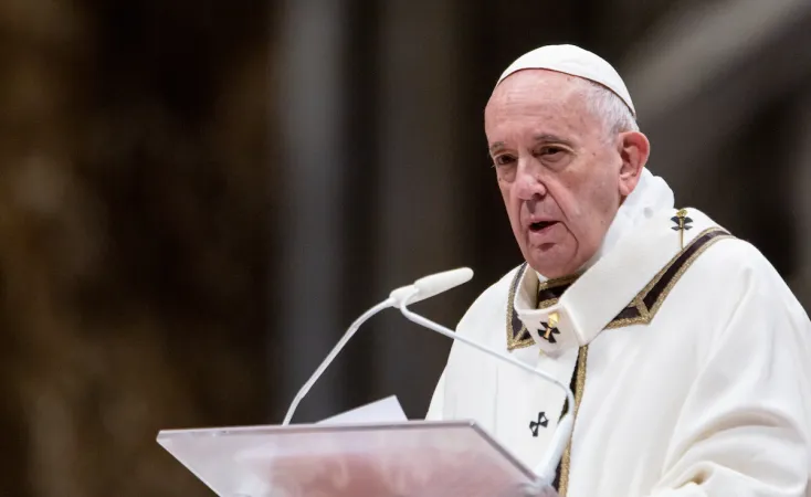 Papst Franziskus predigt im Petersdom am 6. Januar 2020