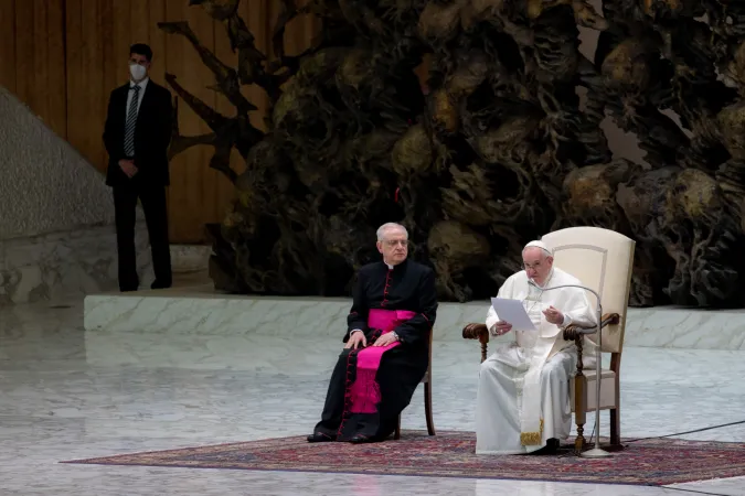 Papst Franziskus bei der Generalaudienz am 13. April 2022.