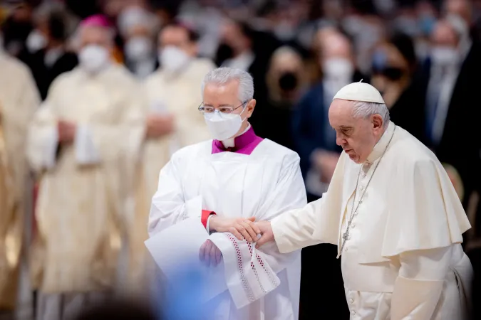 Papst Franziskus im Petersdom am „Weißen Sonntag“, dem Fest der Göttlichen Barmherzigkeit, 24. April 2022
