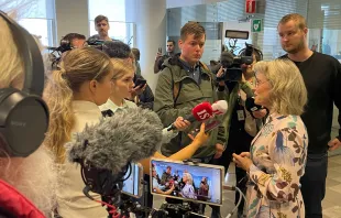 Päivi Räsänen im Gespräch mit Journalisten / ADF International