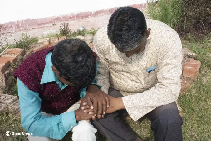 Gebet für Pastor Sudeep aus dem Osten Indiens, der bereits mehrfach wegen seiner christlichen Aktivitäten verhaftet wurde.