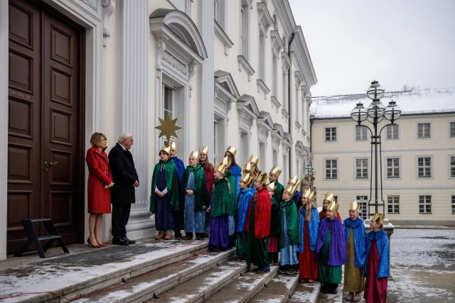 Sternsinger besuchen Bundespräsident Steinmeier und Bundeskanzleramt in Berlin