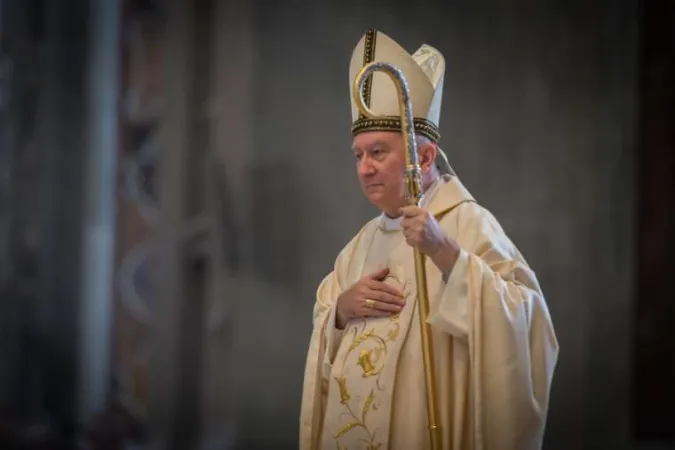 Kardinal Pietro Parolin im Petersdom am 3. Oktober 2015