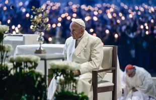 Papst Franziskus betete mit den Pilgern in Fatima und den Gläubigen in aller Welt gemeinsam den Rosenkranz / Agencia LUSA