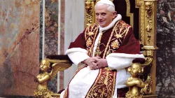 Papst Benedikt XVI. im Petersdom am 26. April 2008 / Papist via Flickr (CC BY-NC 2.0)