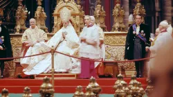 Papst Paul VI. hat den Vorsitz: Aufnahme vom feierlichen Auftakt des Zweiten Vatikanischen Konzils.
 / Lothar Wolleh / Wikimedia (CC BY-SA 3.0) 
