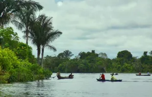 Menschen am Amazonas / Eduardo Berdejo / CNA Deutsch