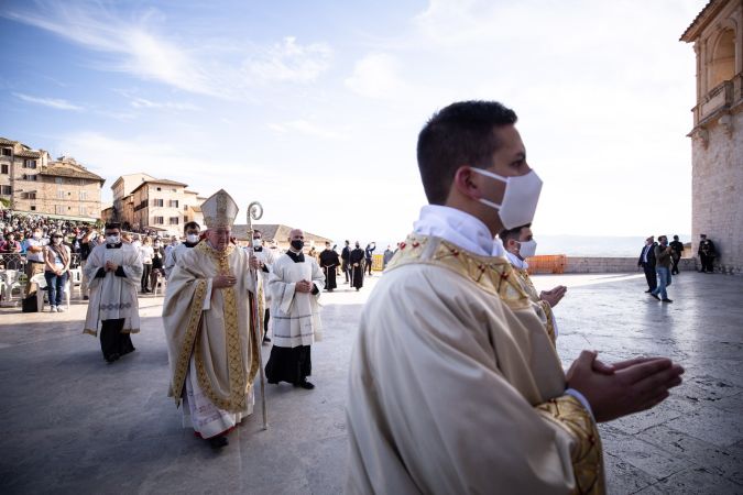 Kardinal Agostino Vallini feierte das heilige Messopfer:  Seligsprechung von Carlo Acutis in Assisi am 10. Oktober 2020