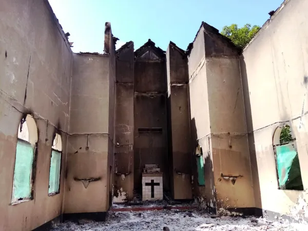 Zerstörte Kirche nach einem Terrorangriff in der Provinz Cabo Delgado.