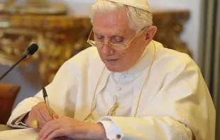 Papst Benedikt XVI. im August 2010 im Vatikan.  / Vatican Media / CNA Deutsch