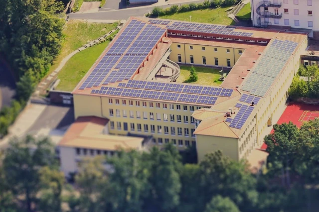 Kreuzschwestern geben Realschule in Gemünden nach 74 Jahren auf