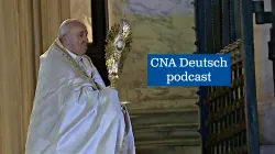 Papst Franziskus spendet den Segen Urbi et Orbi am 27. März 2020 / Screenshot