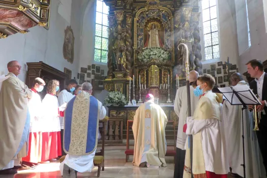 Weihegebet in Maria Beinberg  / Viktoria Zäch / Bistum Augsburg
