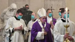 Papst Franziskus bei der Messe an Allerseelen, 2. November 2020 / Vatican Media