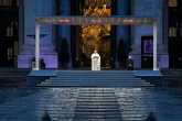 Das Kreuz ist unsere Hoffnung: Papst Franziskus spendet den Segen Urbi et Orbi 