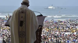 Papst Franziskus predigt am Strand von Huanchaco, Peru am 20. Januar 2018 / Vatican Media / CNA