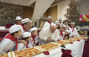 Pizza für Papst Franziskus zum 81. Geburtstag / CNA / L'Osservatore Romano