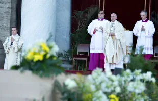 Papst Franziskus bei der Feier der Messe an Fronleichnam, 18. Juni 2017 / CNA / Daniel Ibanez