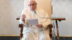 Papst Franziskus spricht bei der Generalaudienz aus dem Apostolischen Palast im Vatikan / Vatican Media / CNA Deutsch