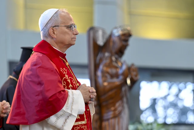 „Gebet um das göttliche Geschenk des Friedens“: Papst Leo bei interreligiösem Treffen