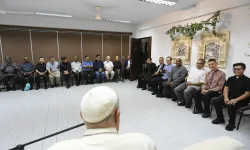 Papst Franziskus mit Jesuiten in Singapur / Vatican Media