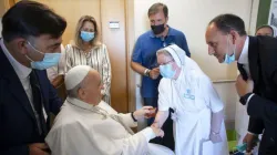 Papst Franziskus in der Gemelli-Klinik / Vatican Media