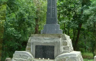 Ein Denkmal auf dem jüdischen Friedhof in Izbica, Polen.
 / Aung via Wikimedia (gemeinfrei)
