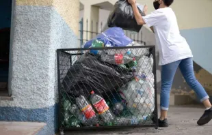 Sammlung von Plastikmüll in Rio de Janeiro / Plastic Bank