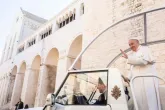 Papst Franziskus: "Krieg ist Wahnsinn"