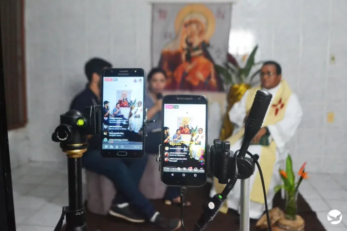 Online-Gottesdienst in Brasilien