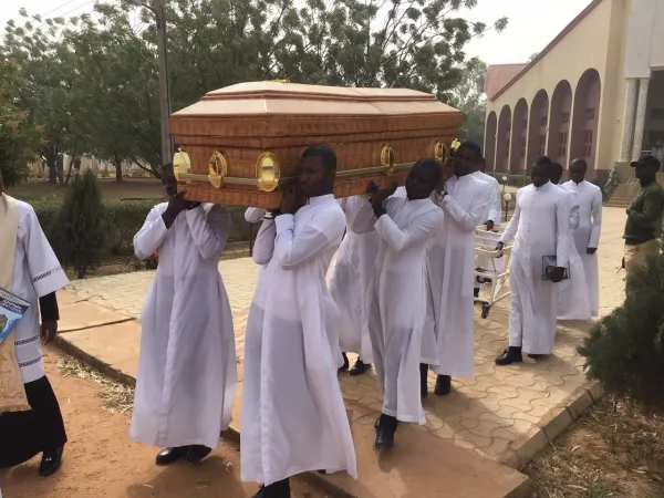 Eine Beerdigung in Nigeria