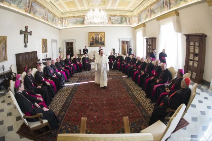 Deutsche Bischöfe beim Treffen mit Papst Franziskus im Rahmen des Ad-Limina-Besuchs in Rom. 