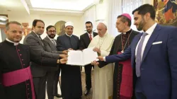 Papst Franziskus mit dem Abu-Dhabi-Komitee / Presseamt des Heiligen Stuhls