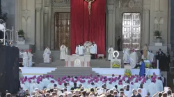 Papst Franziskus kanonisierte den heiligen Junipero Serra in einer Messe am Nationalheiligtum / CNA/Alan Holdren
